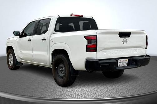 2022 Nissan Frontier S