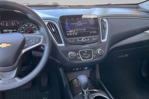 Summit White 2023 Chevrolet Malibu 1LS
