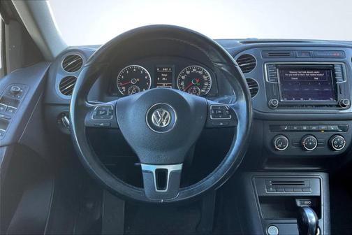 2016 Volkswagen Tiguan SE