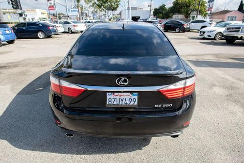 2015 Lexus ES 350 Crafted Line