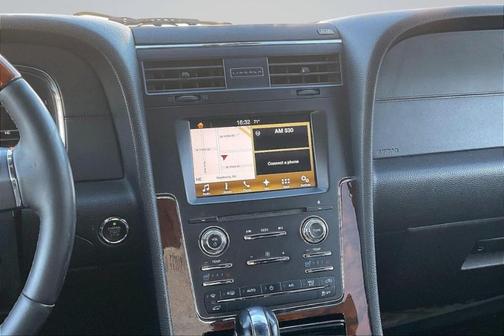 2016 Lincoln Navigator Select