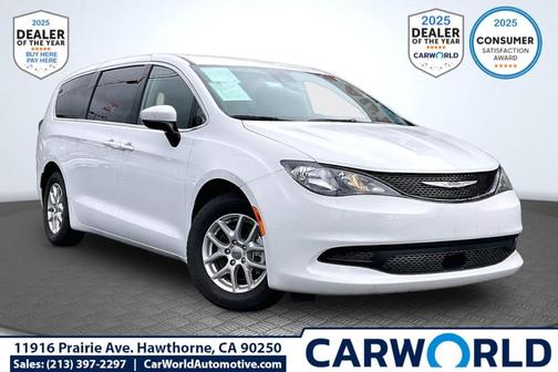 2023 Chrysler Voyager LX