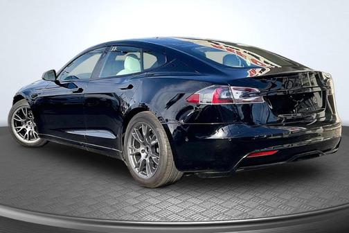 2022 Tesla Model S Base