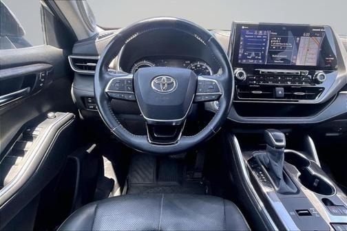 Celestial Silver Metallic 2020 Toyota Highlander Hybrid Limited