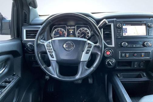 2018 Nissan Titan SV