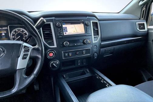 2018 Nissan Titan SV