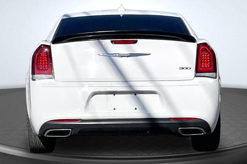 2019 Chrysler 300 Touring