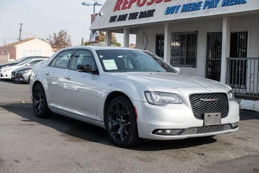 2022 Chrysler 300 S