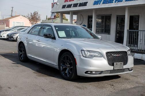 2022 Chrysler 300 S