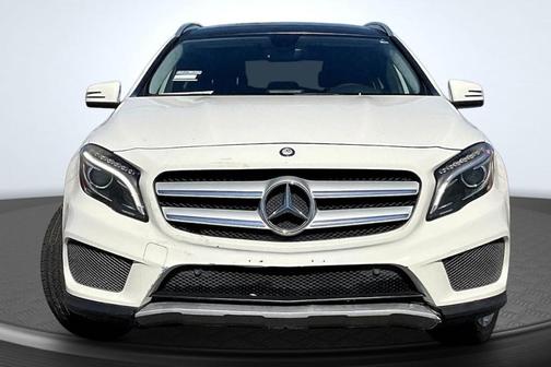 Citrus White 2015 Mercedes-Benz GLA-Class GLA 250 4MATIC