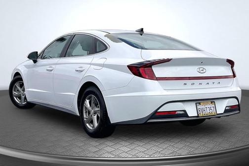 Quartz White 2021 Hyundai SONATA SE
