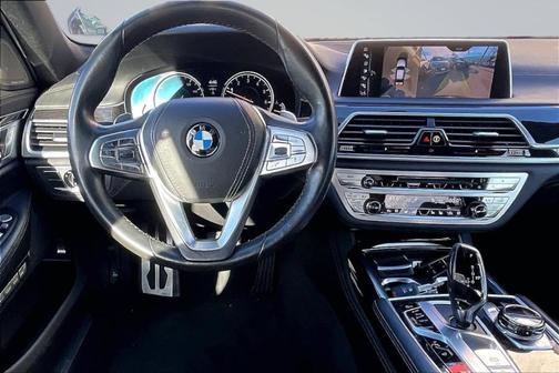 2016 BMW 750 i xDrive