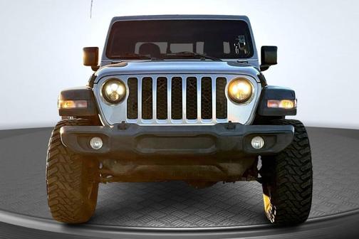 2020 Jeep Gladiator Sport