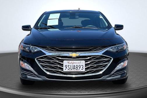 Mosaic Black Metallic 2022 Chevrolet Malibu LT