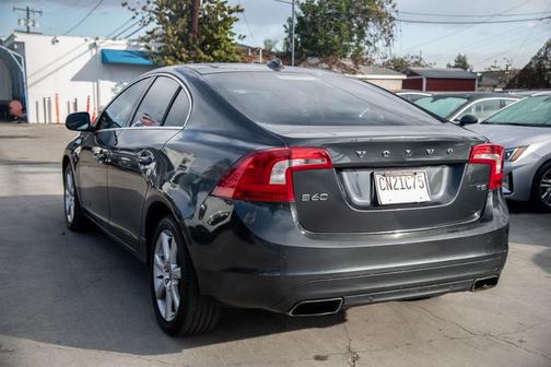 2016 Volvo S60 T5 Premier