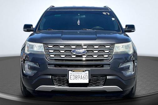 Gray 2016 Ford Explorer XLT