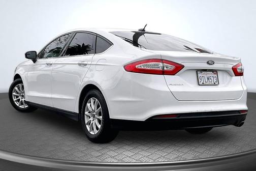 2016 Ford Fusion S