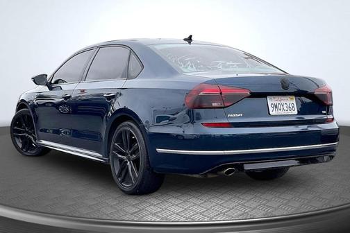 Tourmaline Blue Metallic 2018 Volkswagen Passat 2.0T R-Line