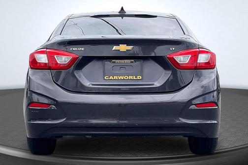 Tungsten Metallic 2017 Chevrolet Cruze LT