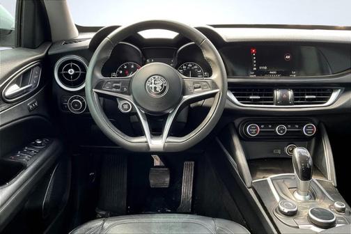 2018 Alfa Romeo Stelvio Base