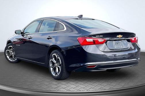 Dark Ash Metallic 2023 Chevrolet Malibu LT