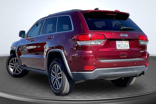 2020 Jeep Grand Cherokee Laredo E