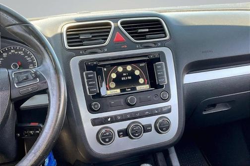 2015 Volkswagen Eos Komfort Edition