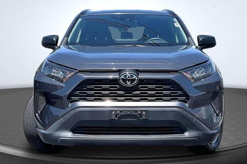 Magnetic Gray Metallic 2019 Toyota RAV4 LE