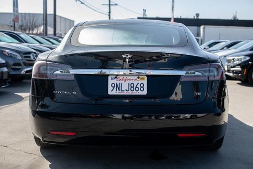 2016 Tesla Model S 70