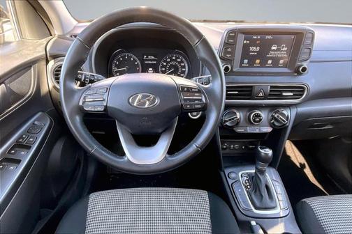 2021 Hyundai KONA SEL Plus