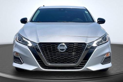 Brilliant Silver Metallic 2021 Nissan Altima 2.5 SR