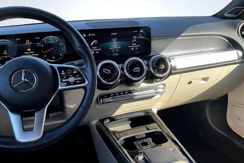2022 Mercedes-Benz GLB 250 Base