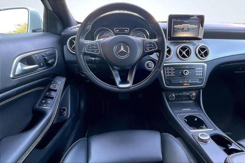 2017 Mercedes-Benz GLA 250 Base