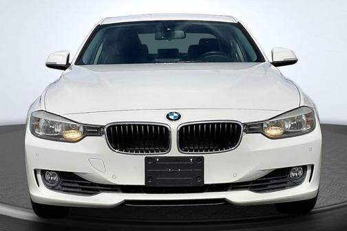 White 2014 BMW 328 i