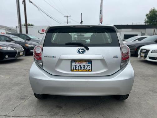 2013 Toyota Prius c One