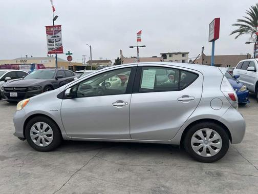 2013 Toyota Prius c One