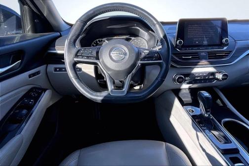 Storm Blue 2020 Nissan Altima 2.0 Platinum