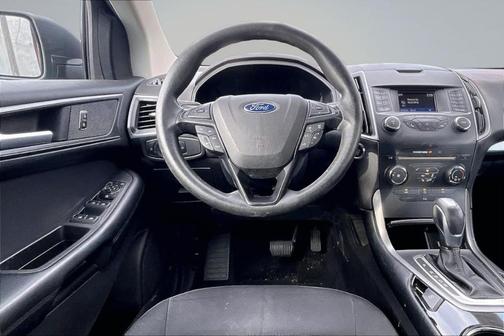 2016 Ford Edge SE