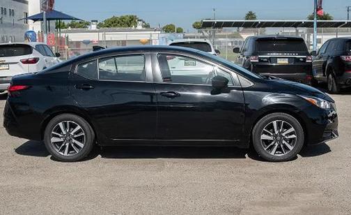 2021 Nissan Versa 1.6 SV