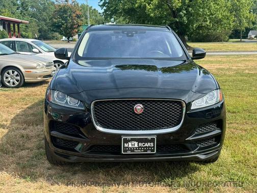 2018 Jaguar F-PACE 25t Premium