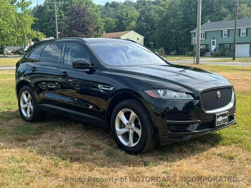 2018 Jaguar F-PACE 25t Premium