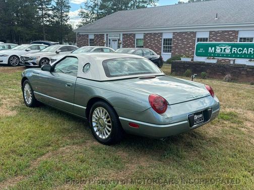 2004 Ford Thunderbird Base
