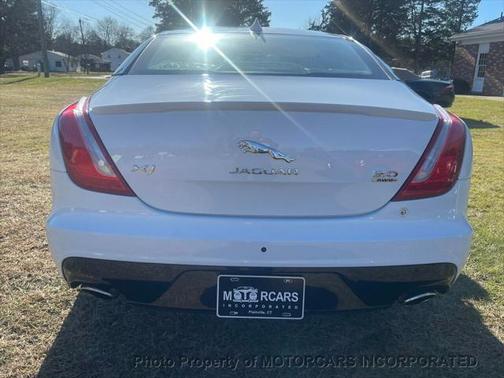2018 Jaguar XJ XJ R-Sport