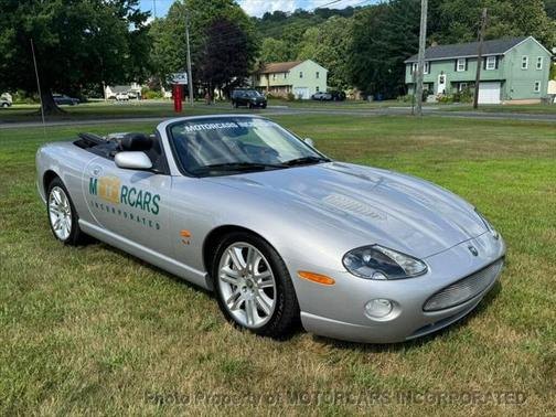 2005 Jaguar XKR Base