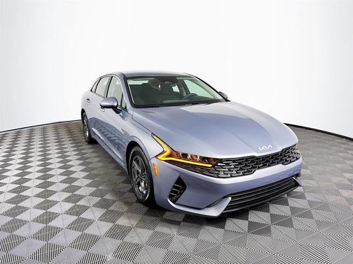 2022 Kia K5 LXS