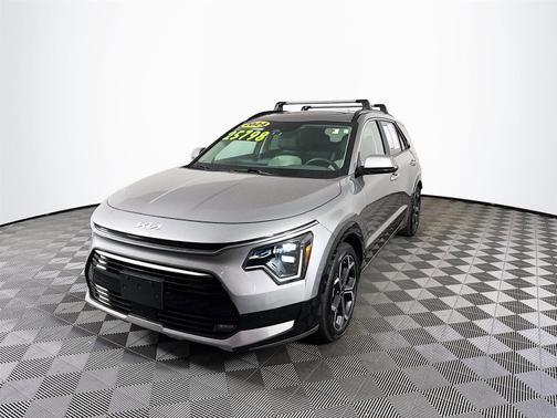 2024 Kia Niro SX Touring