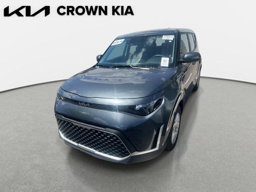 Gray 2025 Kia Soul LX