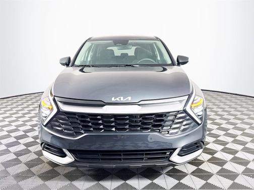 2024 Kia Sportage Hybrid LX