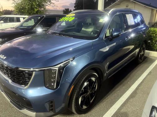 Mineral Blue 2025 Kia Sorento Hybrid SX Prestige