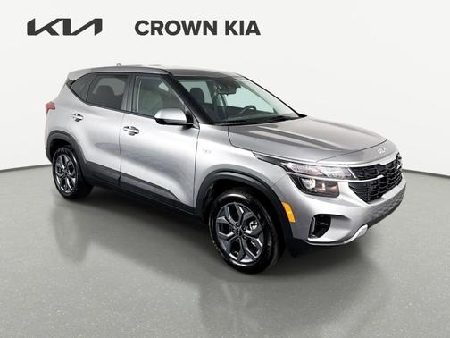 Gray 2026 Kia Seltos LX